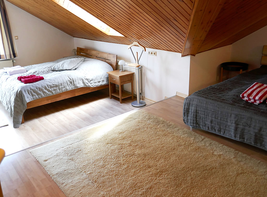 Schlafzimmer1 - Loggiawohnung